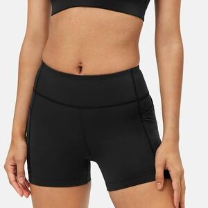 Outdoor Voices Superform 3.5” Short in Black Size Medium